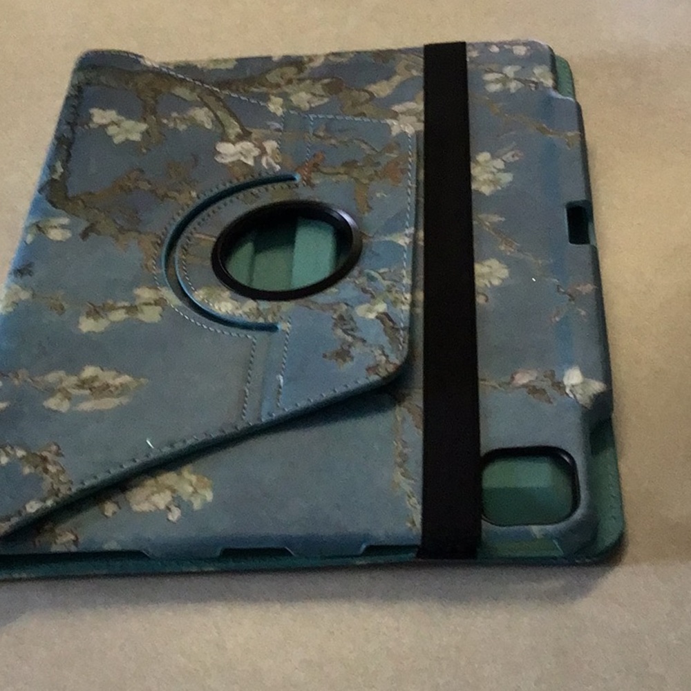 I Pad cover 8.5 X 11